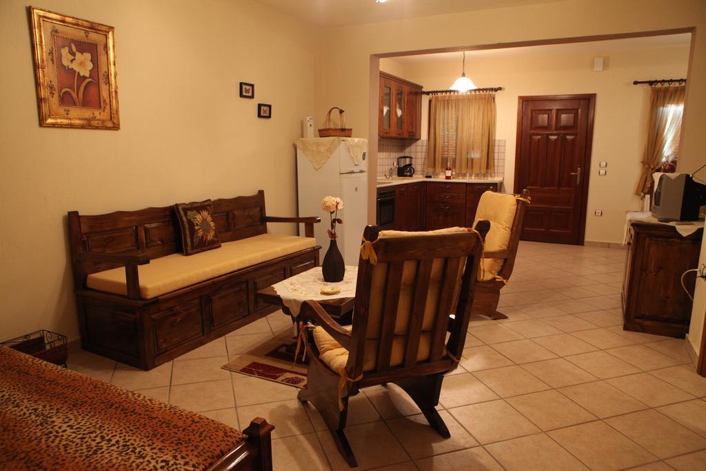 Dione Apartments Ouranoupoli Room photo